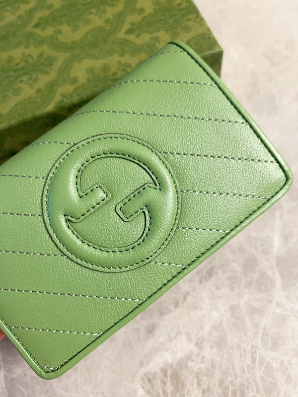 グッチ財布 レプリカ背面デザイン